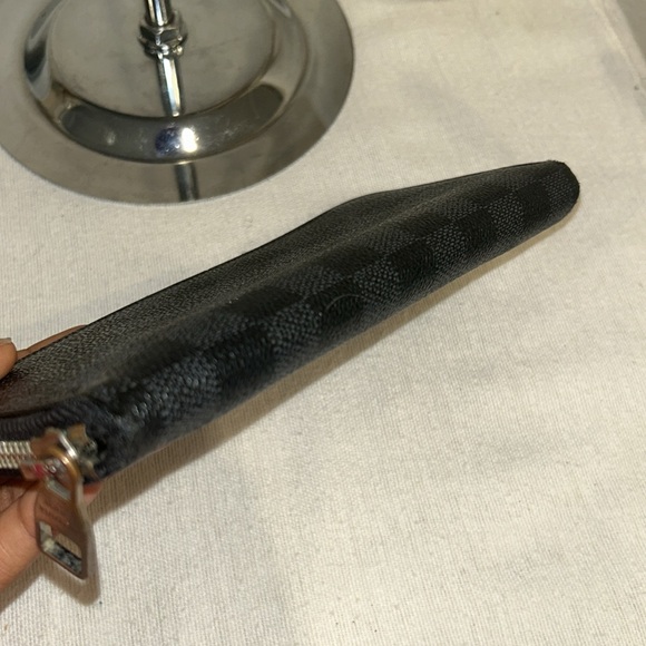 Authentic Louis Vuitton Damier Graphite Long Wallet Purse/SP4028. - Picture 5 of 8